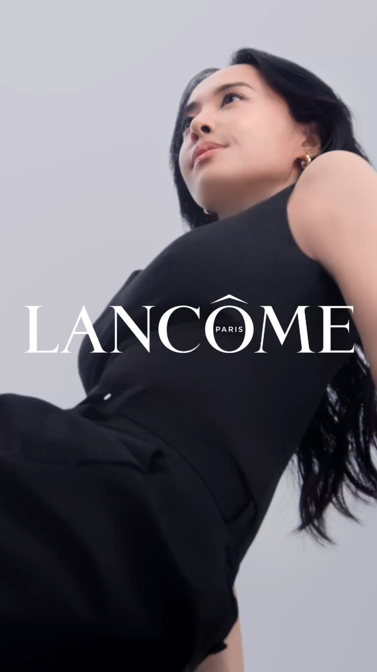 placeholder of firsts screen of the video Lip Idole