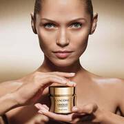 美容医療着想。美の加速因子；アプソリュPDRN