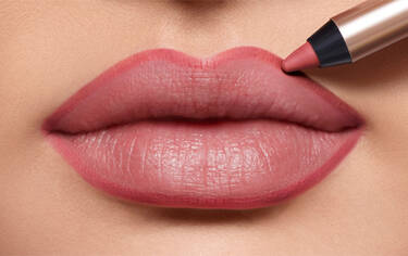 30 #リサズ コーラル グロウ（リップライナー）