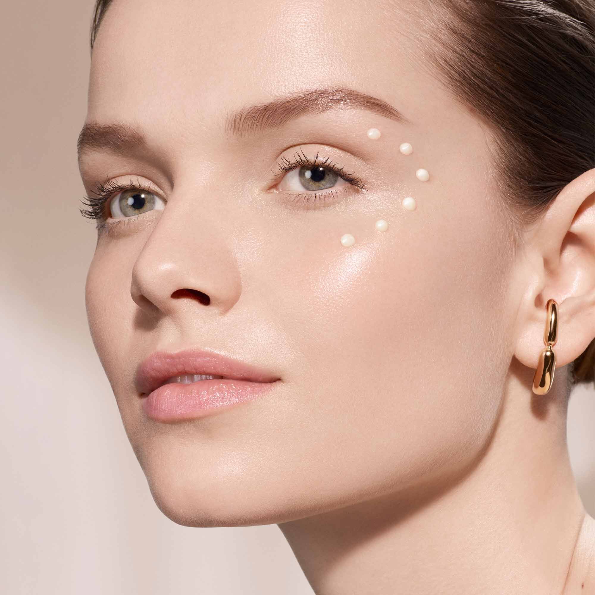 アプソリュ ザ アイクリーム